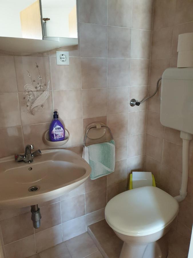 Apartmani I Sobe Jusic Раб Экстерьер фото