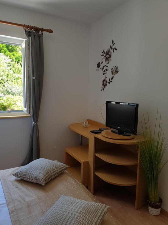 Apartmani I Sobe Jusic Раб Экстерьер фото