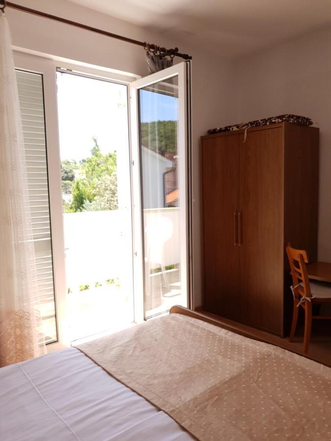 Apartmani I Sobe Jusic Раб Экстерьер фото