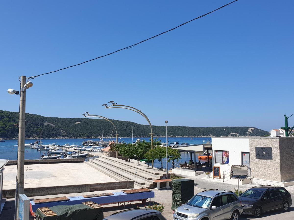 Apartmani I Sobe Jusic Раб Экстерьер фото