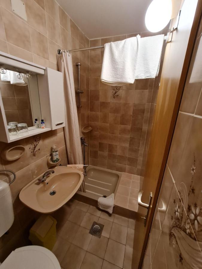 Apartmani I Sobe Jusic Раб Экстерьер фото