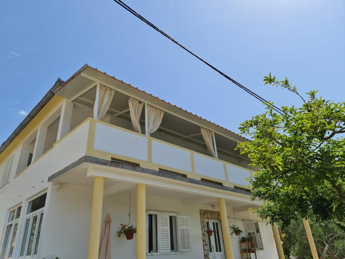 Apartmani I Sobe Jusic Раб Экстерьер фото